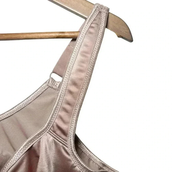 Breezies Signature Shine Unlined Underwire Support Bra Mink A639540 Size 42DDD - Picture 6 of 9